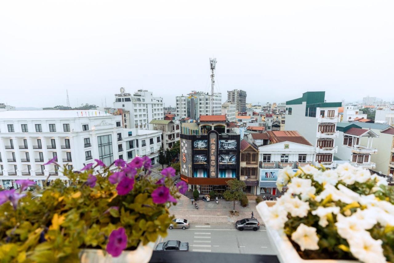 Phòng Có Giường Cỡ King Với Ban Công