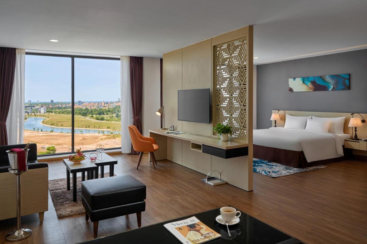 Suite Nhìn Ra Thành Phố