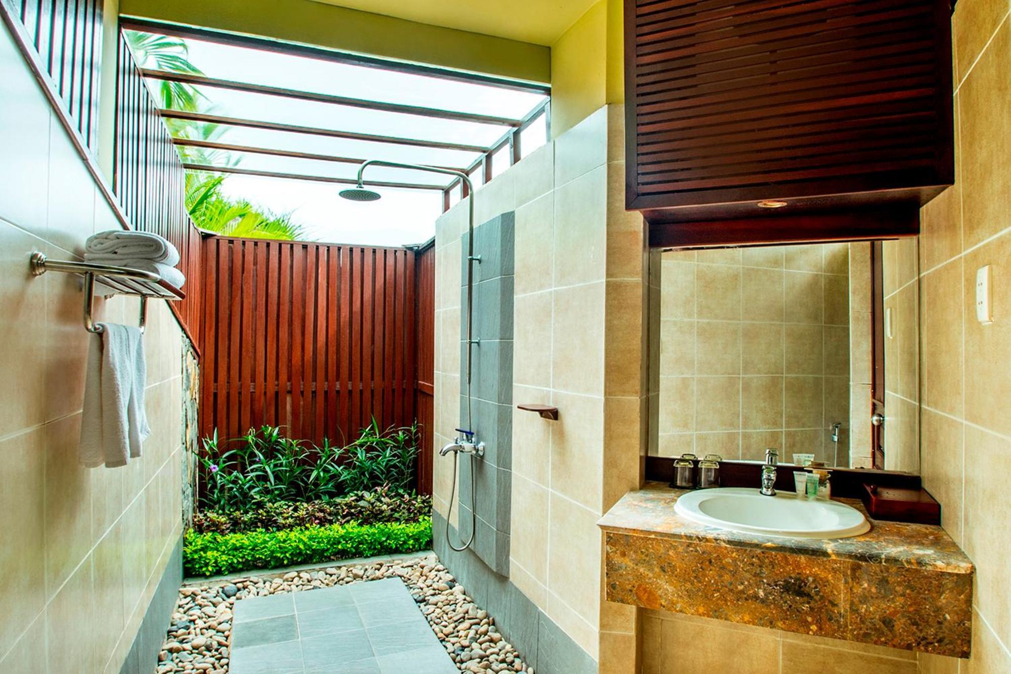 Biệt Thự Bên Bờ Biển Có Hồ Bơi Riêng