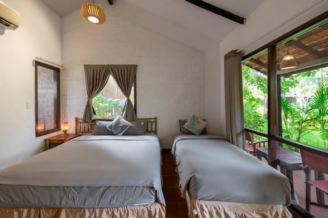Triple Room with Garden View