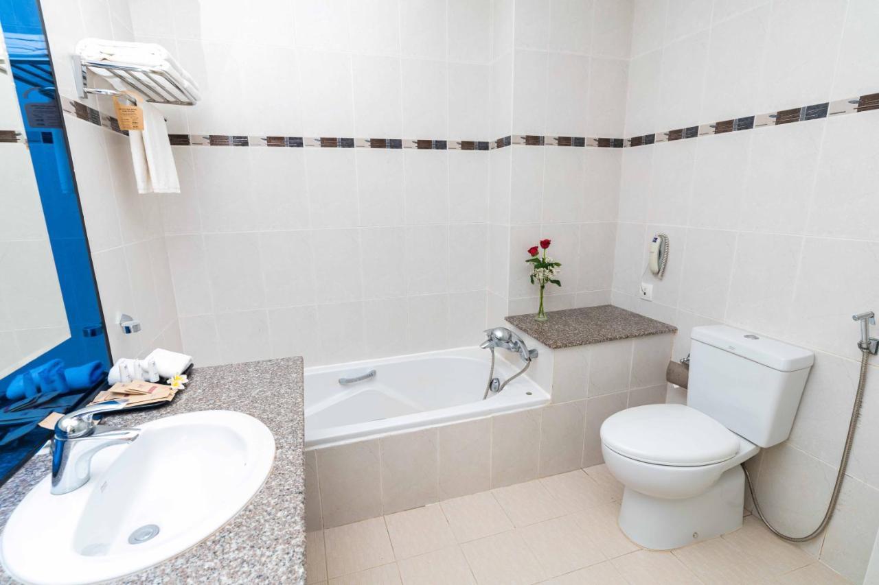 Phòng Deluxe có giường cỡ King và nhìn ra Đại dương