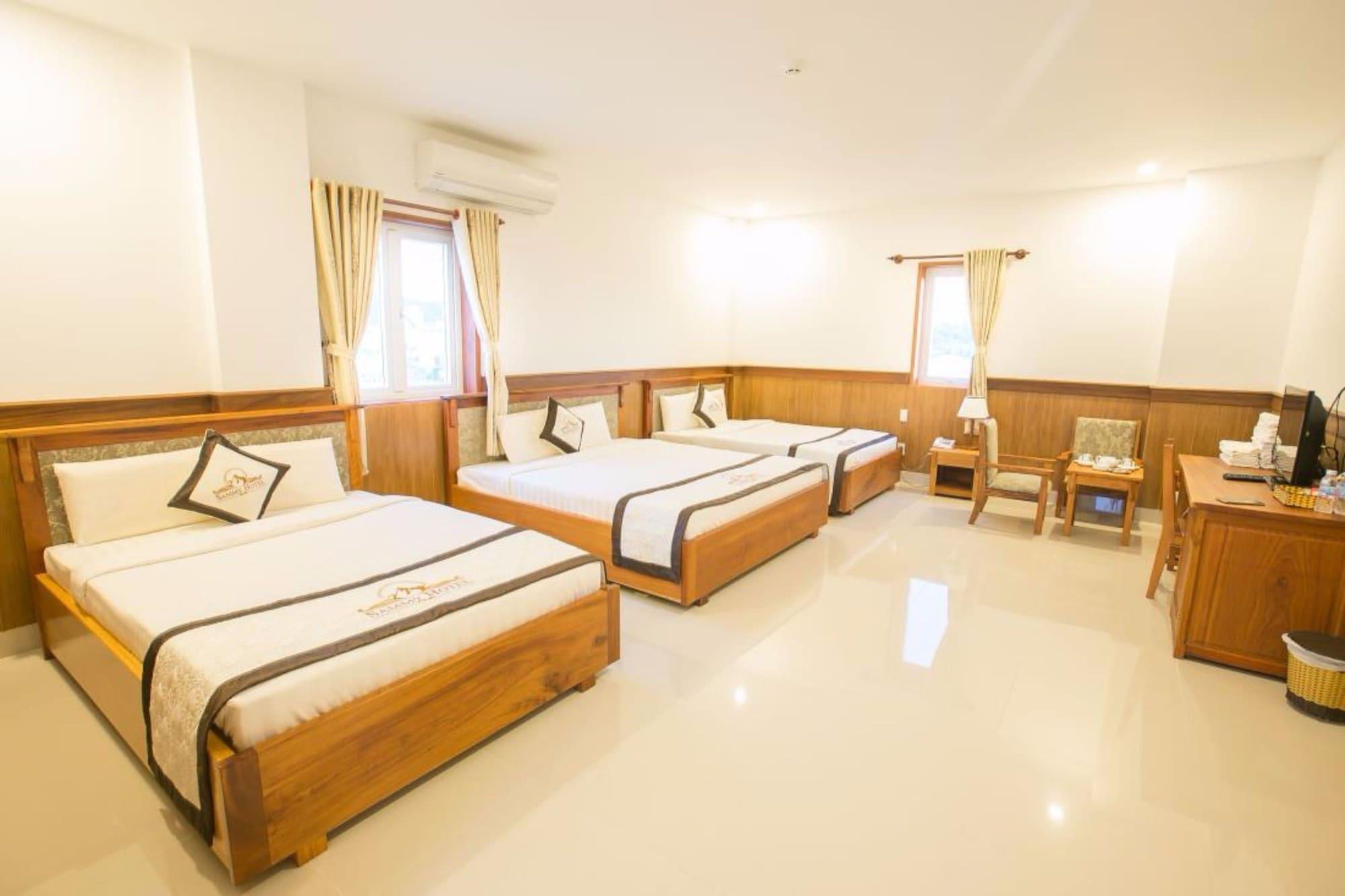 Deluxe Family Room