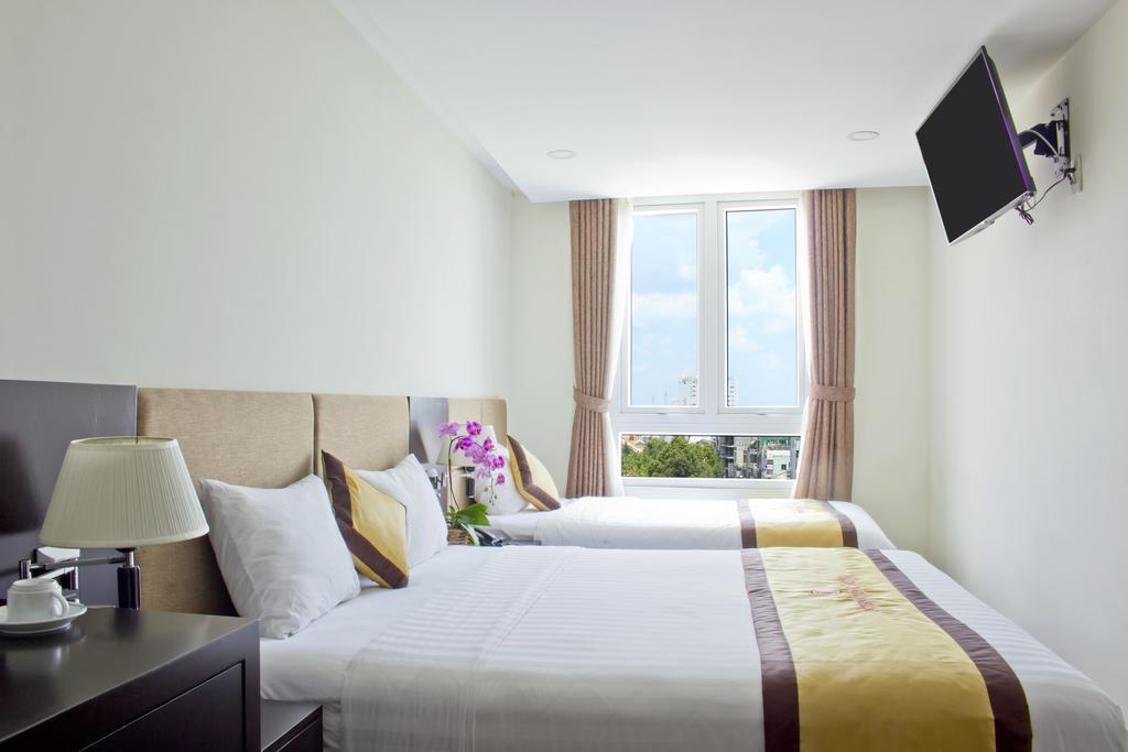 Deluxe Family Room