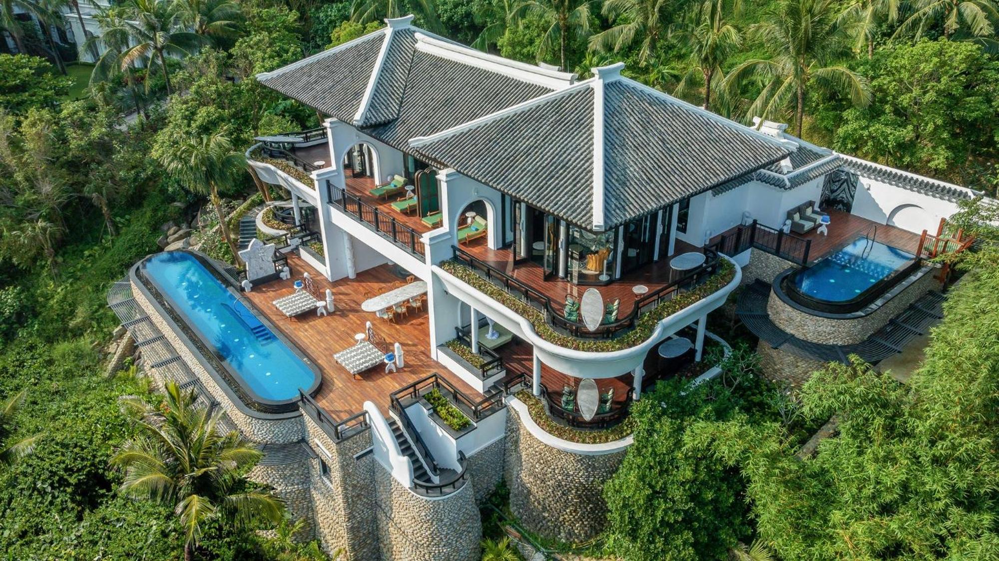 Villa met 4 Slaapkamers, Zwembad en Uitzicht op de Oceaan
