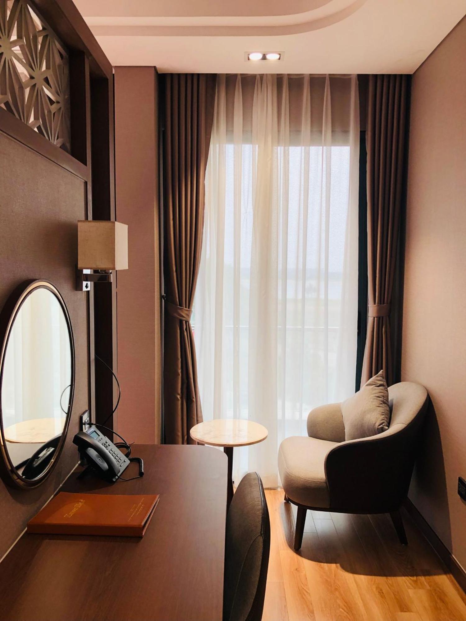 Phòng Deluxe Giường Đôi Nhìn Ra Biển