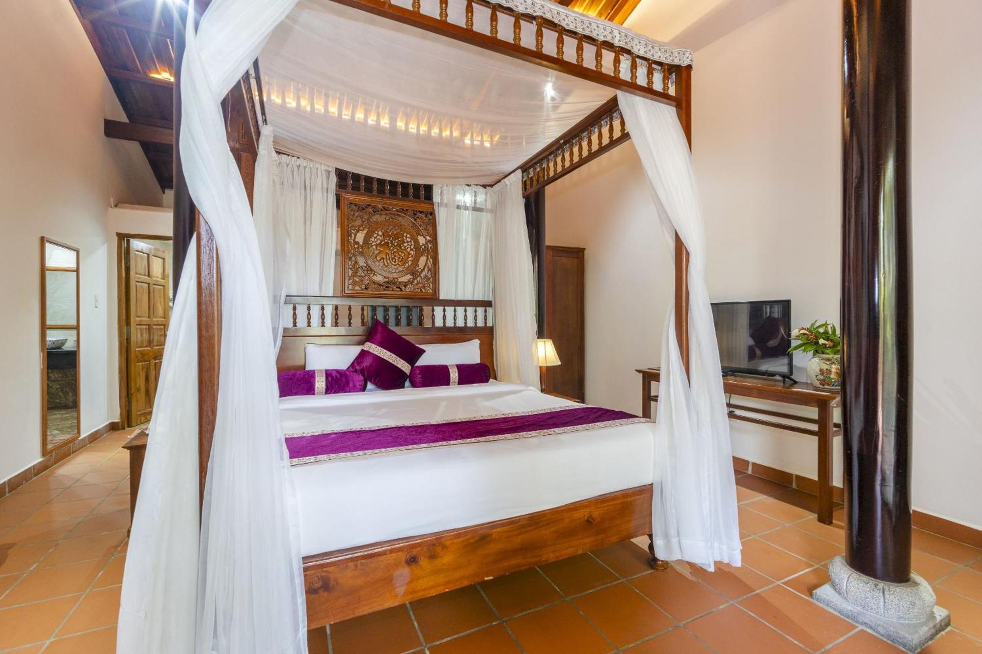 Bungalow Nhìn Ra Vườn