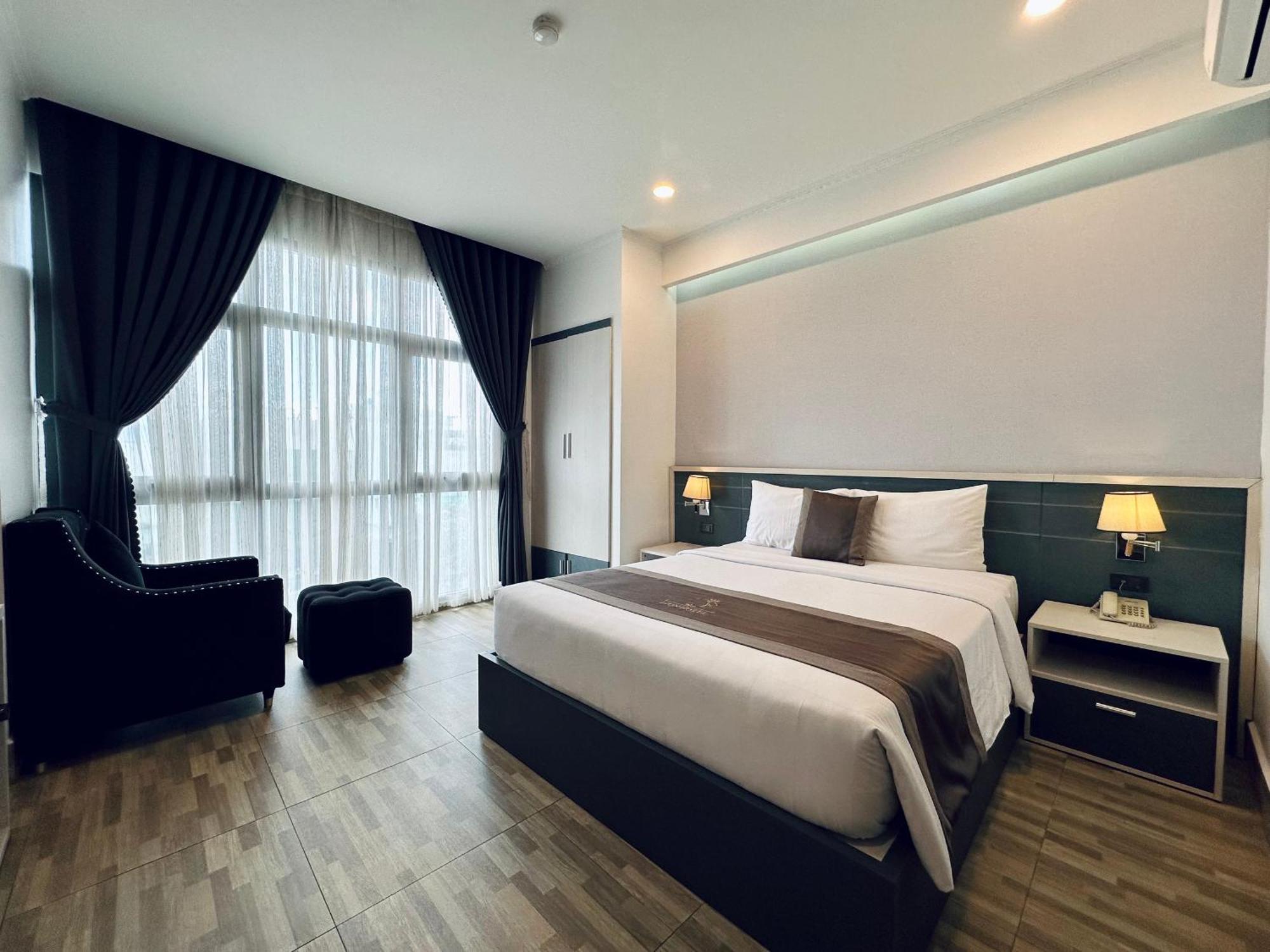Phòng Deluxe Có Giường Cỡ King