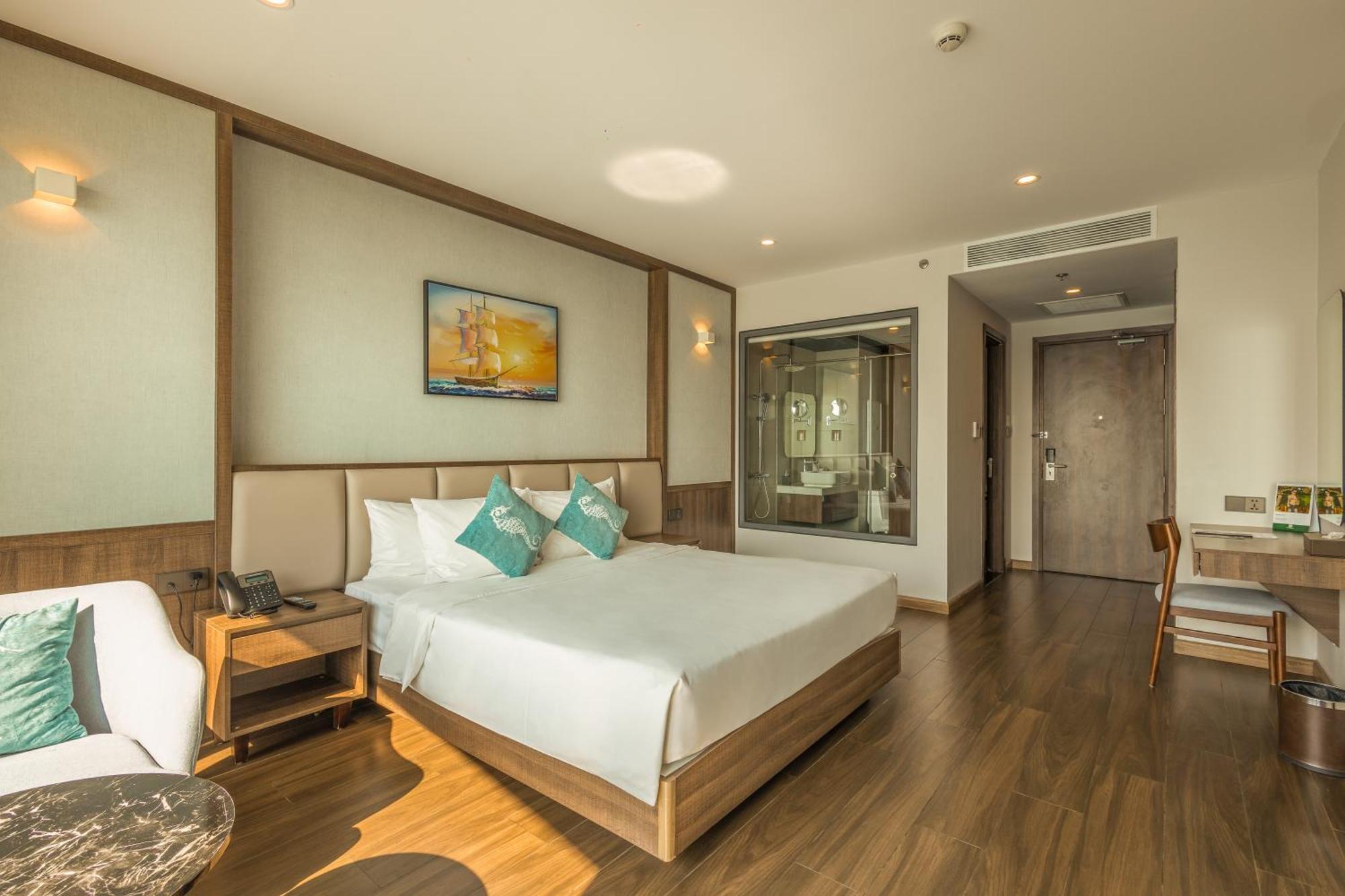 Phòng Deluxe Giường Đôi Nhìn Ra Toàn Cảnh Biển