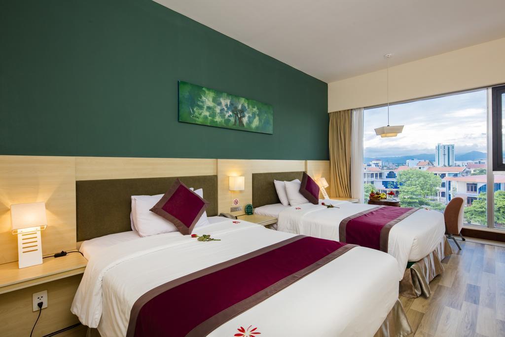 Phòng Deluxe 2 Giường Đơn Nhìn Ra Thành Phố