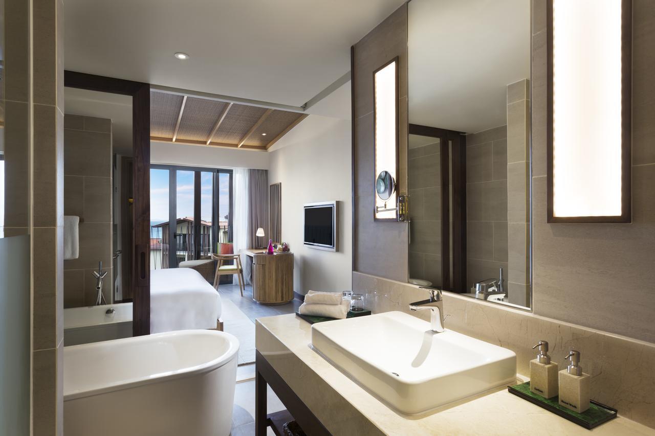 Phòng Premium Deluxe Có Giường Cỡ King Nhìn Ra Biển