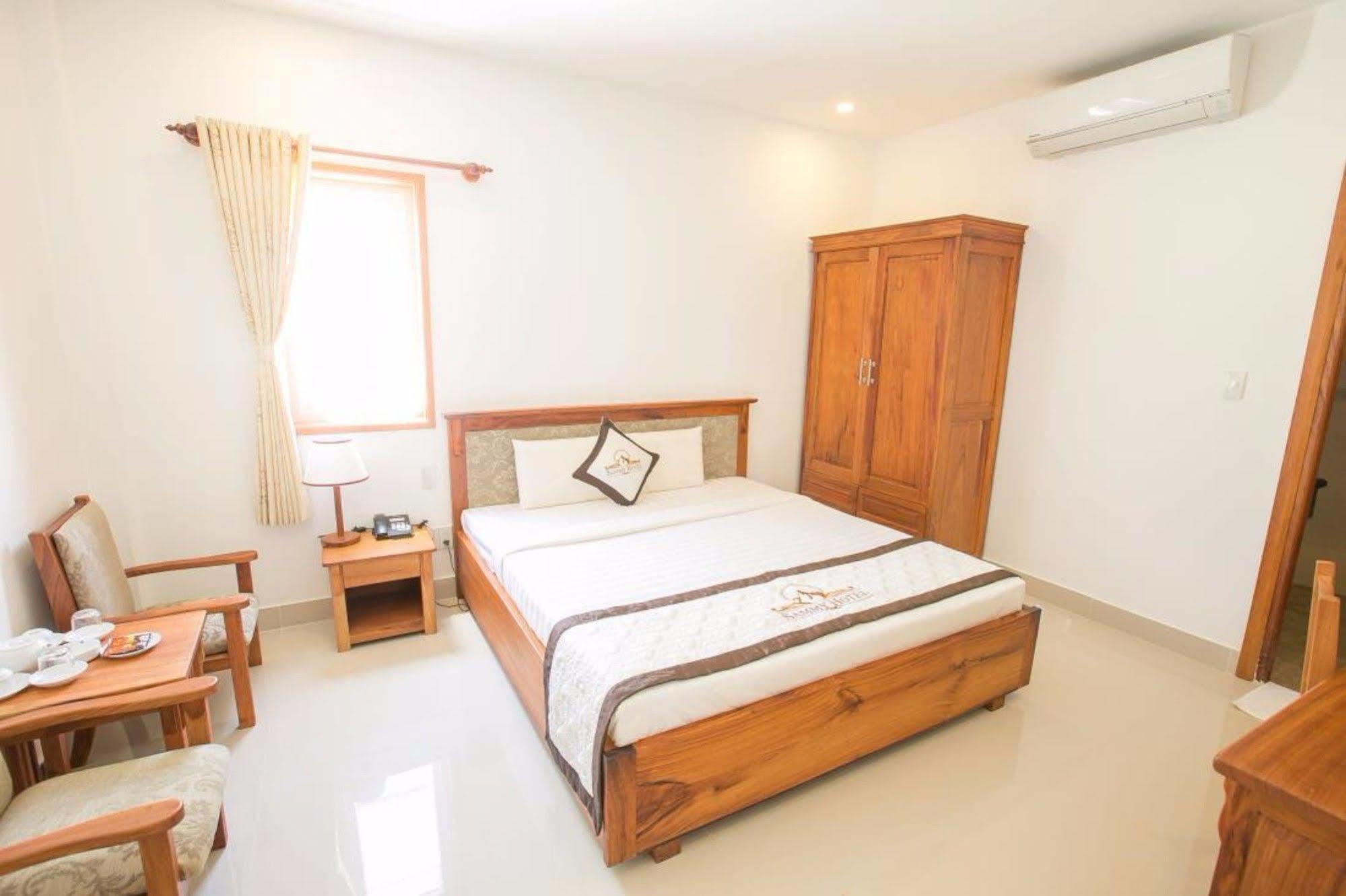 Large Double Room