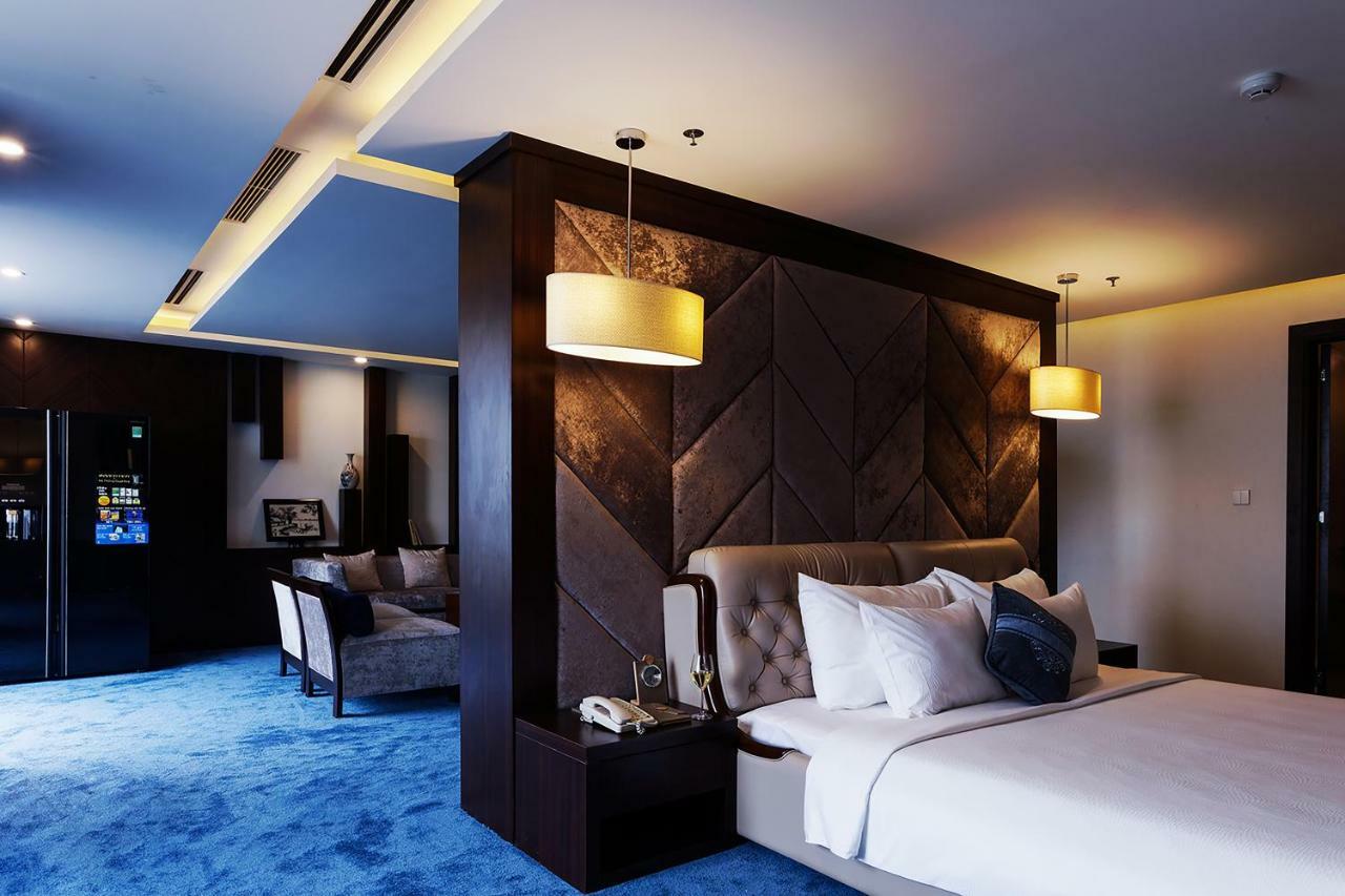 Suite Có Giường Cỡ King Và Bồn Tắm Spa