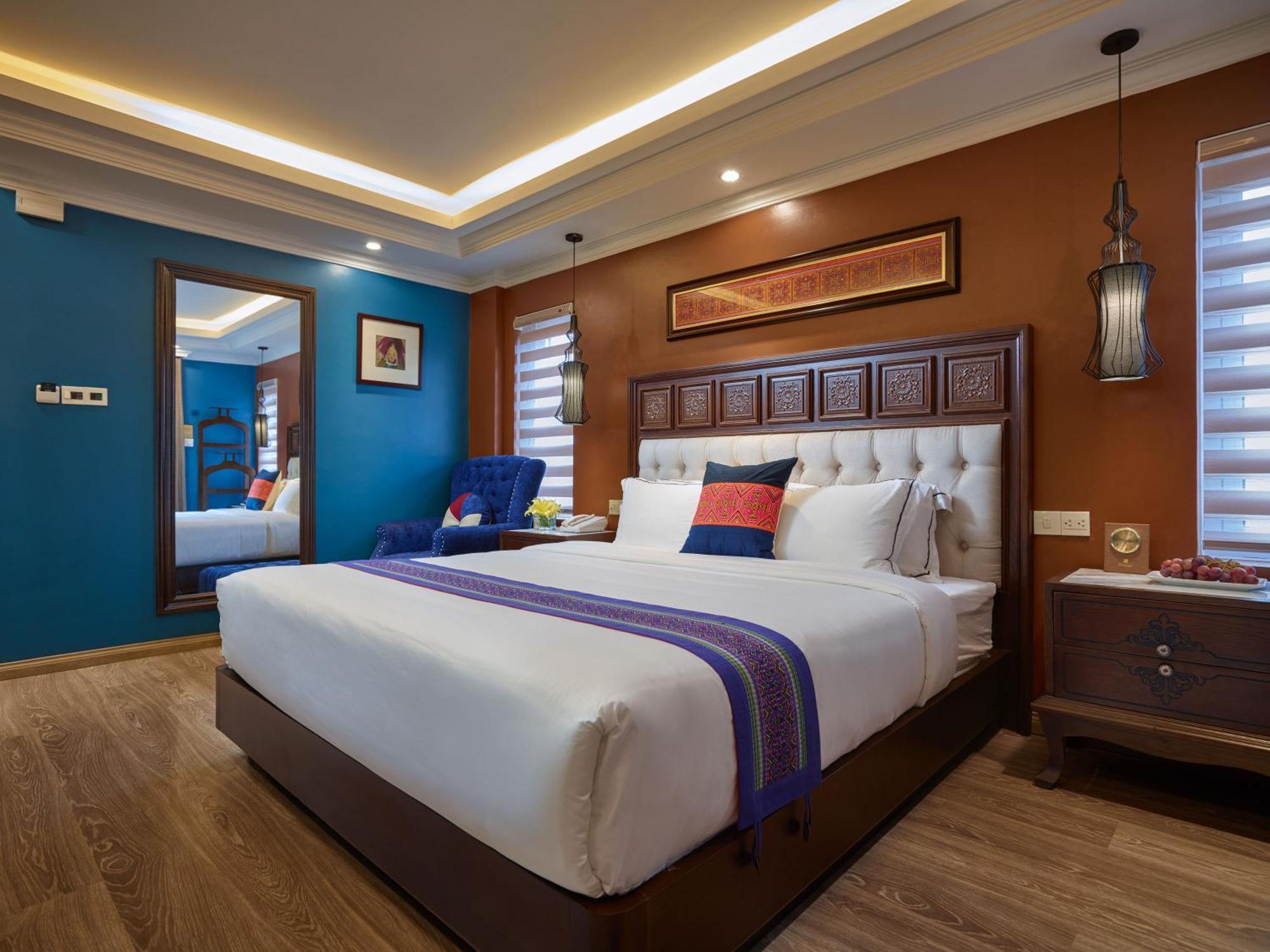 Phòng Deluxe Giường Đôi Có Ban Công