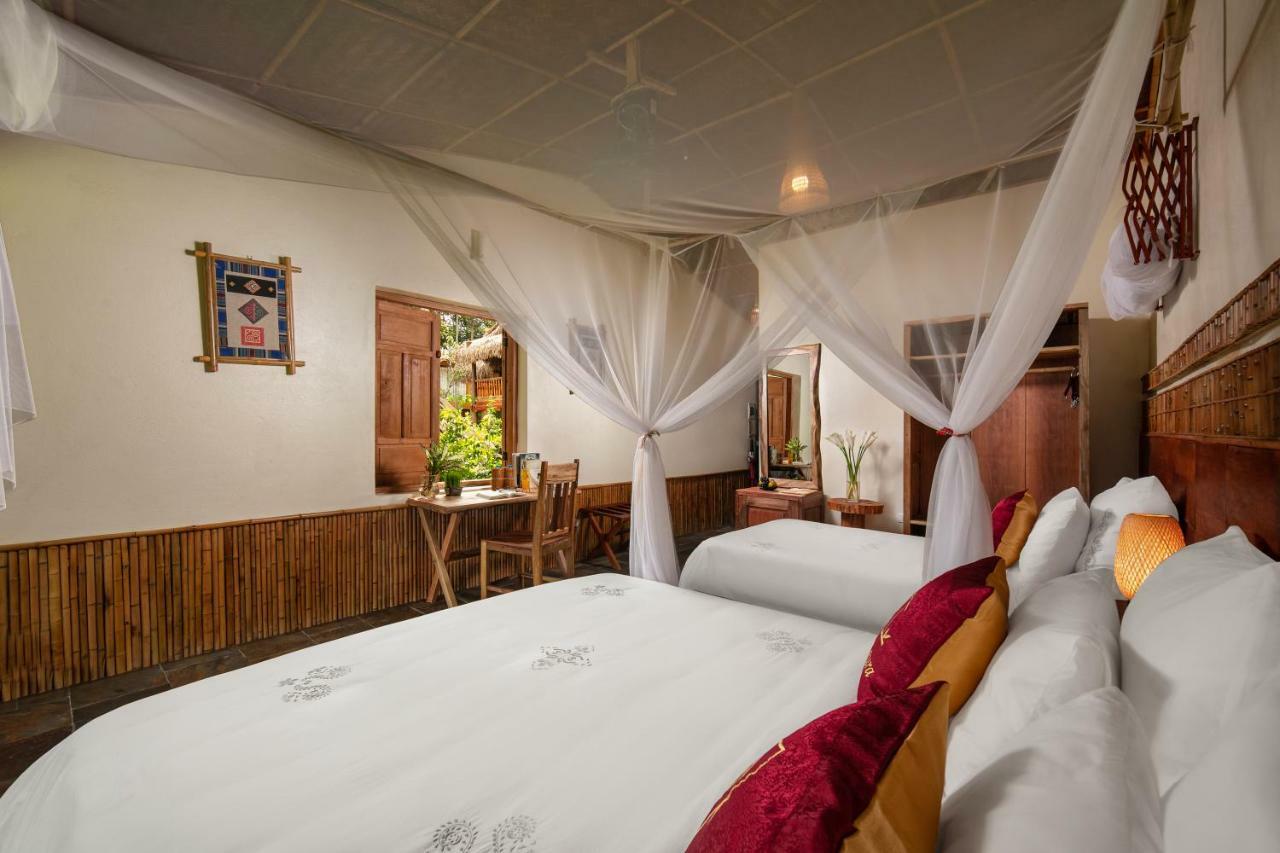 Phòng Deluxe Giường Đôi/2 Giường Đơn Nhìn Ra Núi