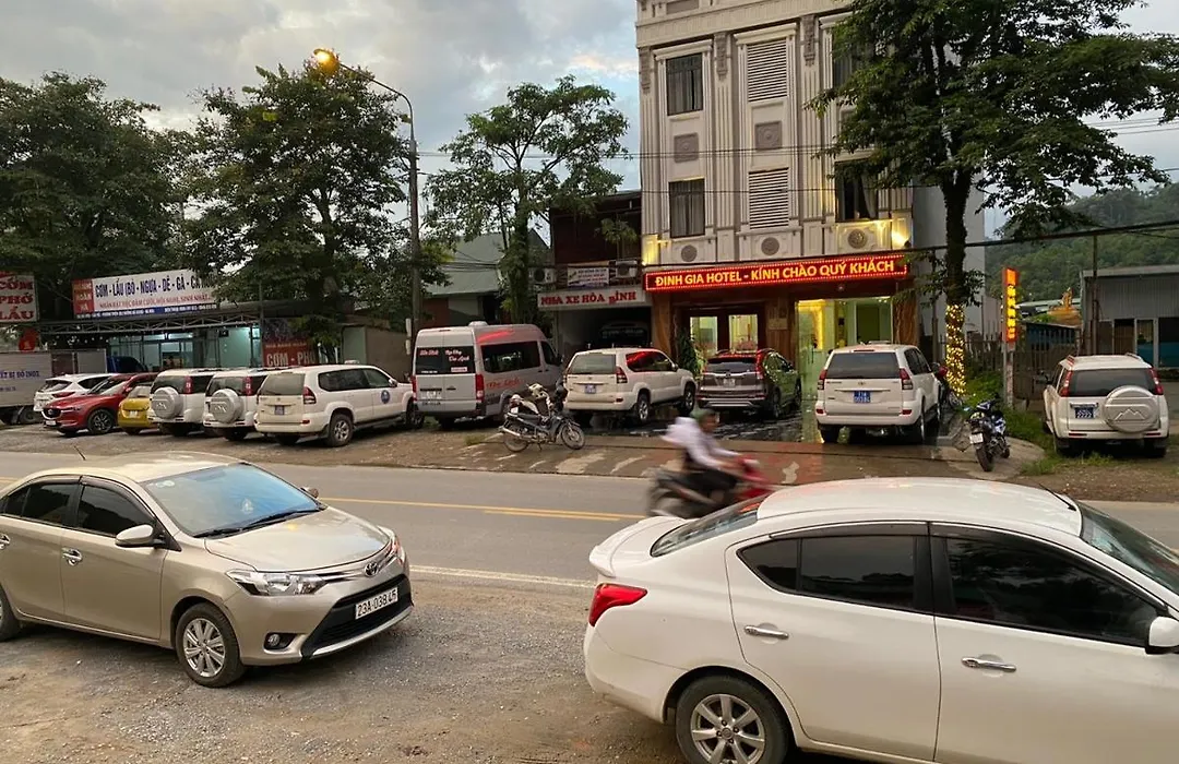 Đinh Gia Hotel-1