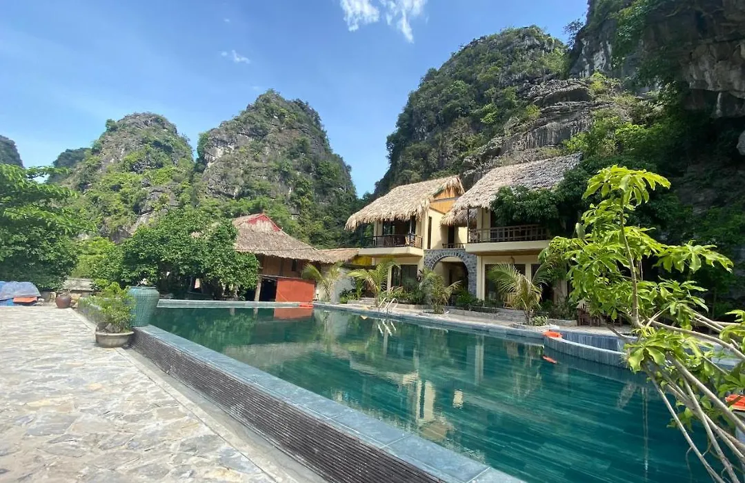 Ninh Binh Retreat-1