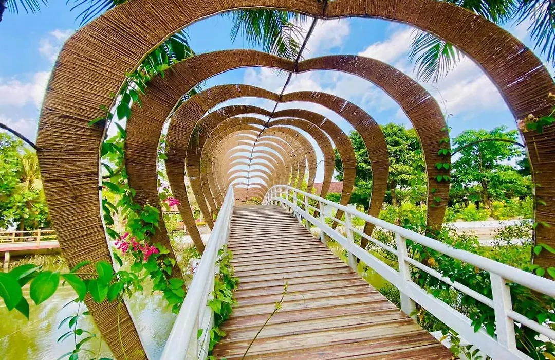 Forever Green Resort-1