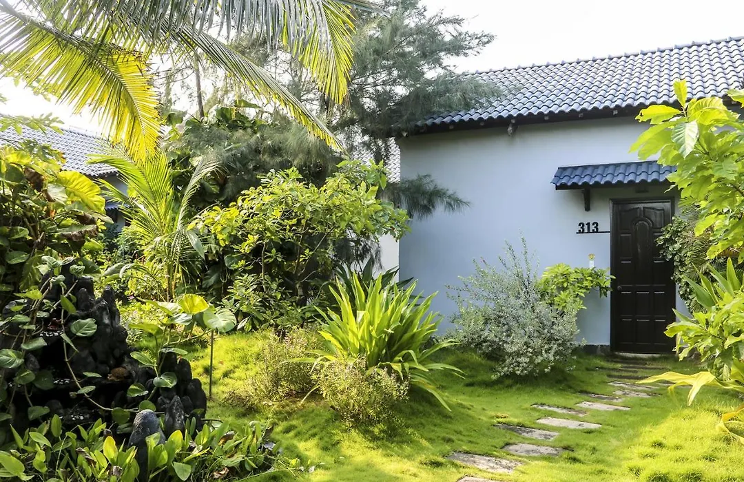 KHU NGHỈ DƯỠNG BÃI BIỂN Hòn Bà LAGI-1