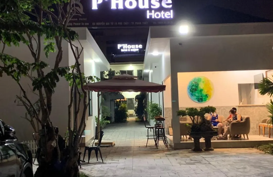 P'House Hotel-1