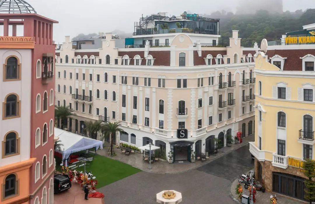 The Exquisite Halong Hotel-1