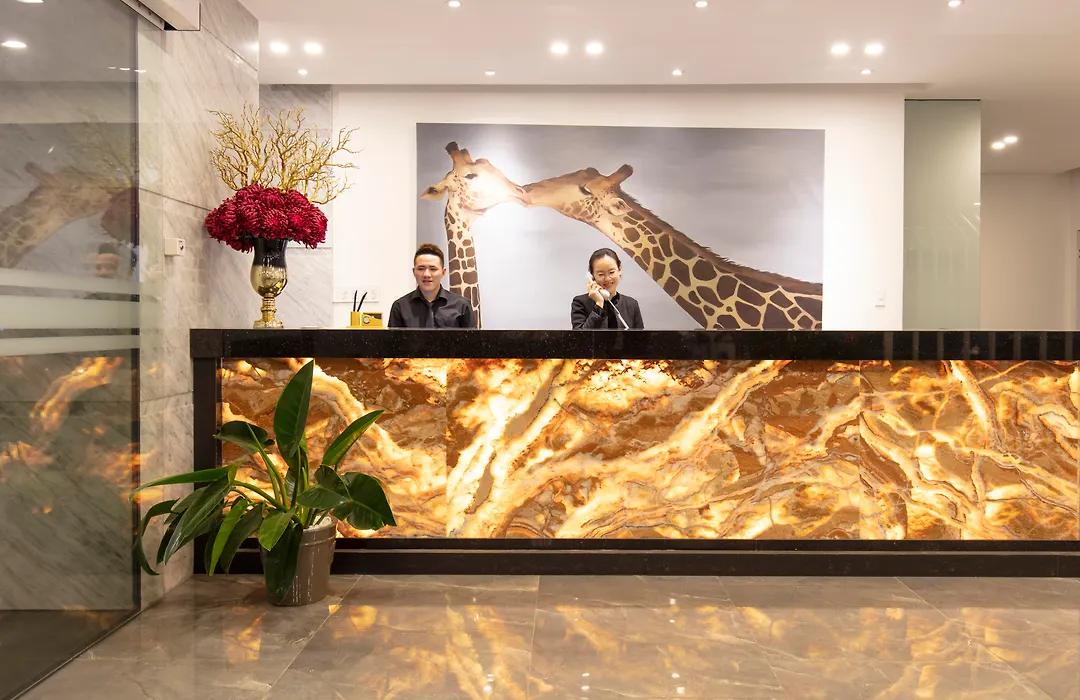 Len'S Hotel-1
