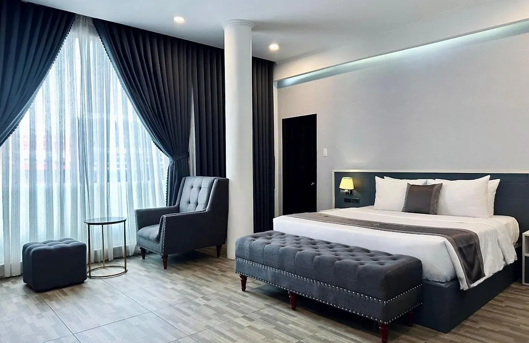 Lion Hotel-1