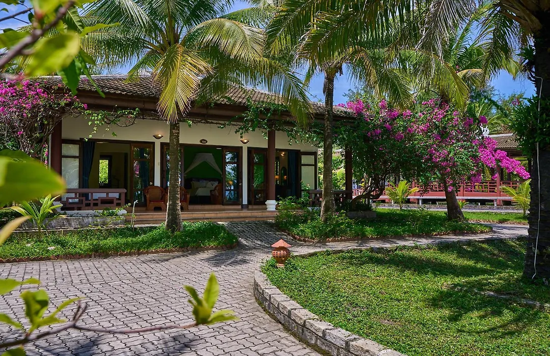 Lang Co Beach Resort-1