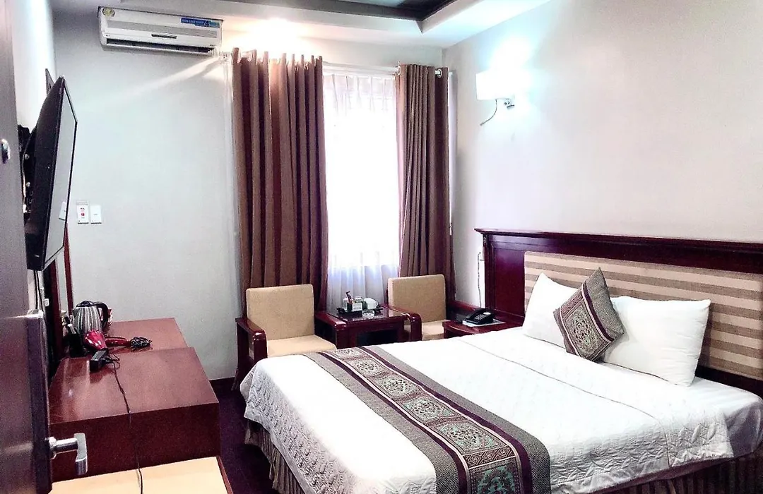 Holiday Hotel-1