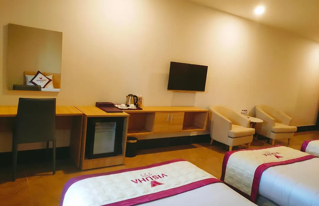 Visuha Hotel-1