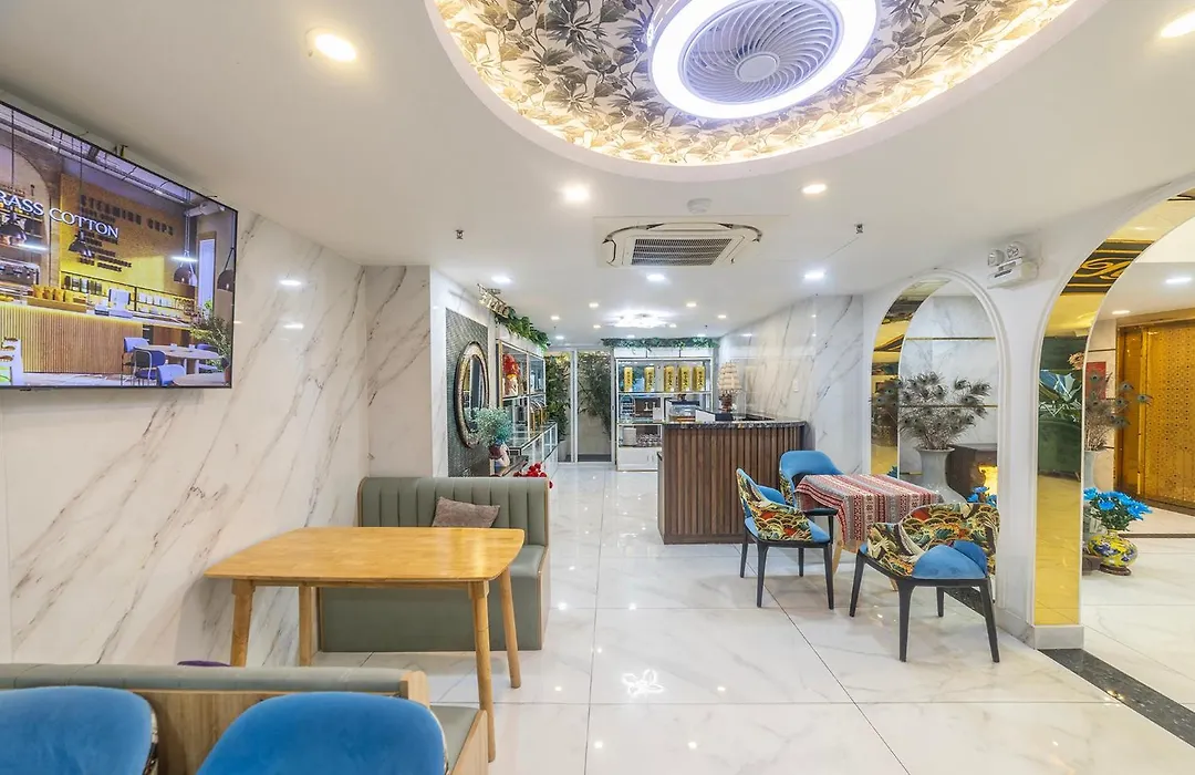 Tiffany Hotel & Restaurant-1