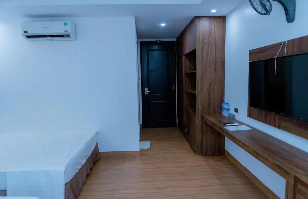 Khách sạn Biển Xanh, Biển Hải Tiến-1