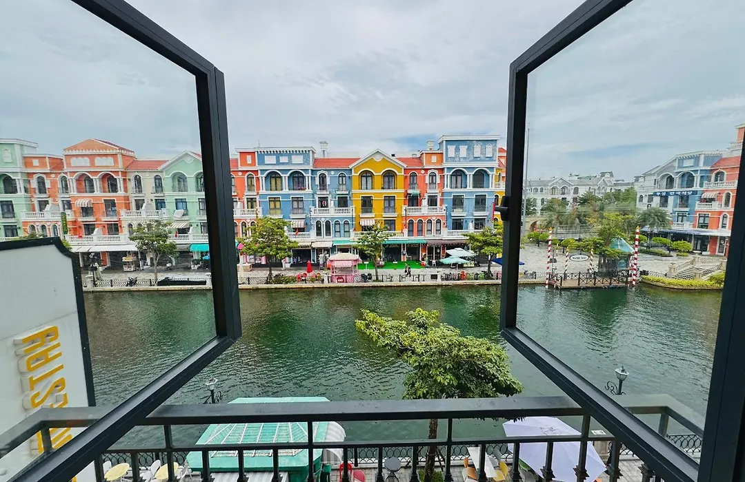 Lia Homestay Grand World Phu Quoc - Sunny Venice Apartment-1