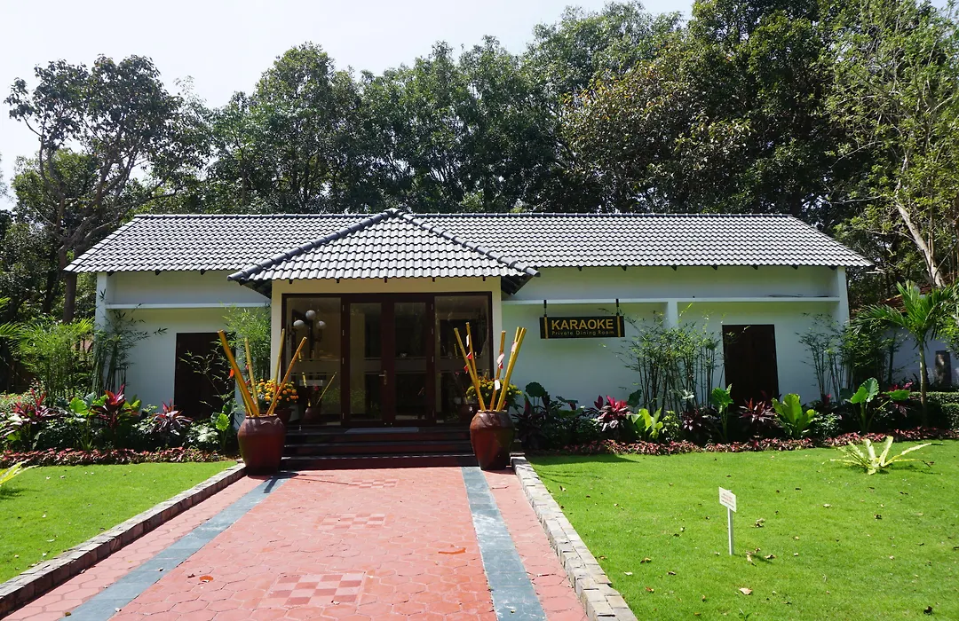Minera Hot Springs Binh Chau-1