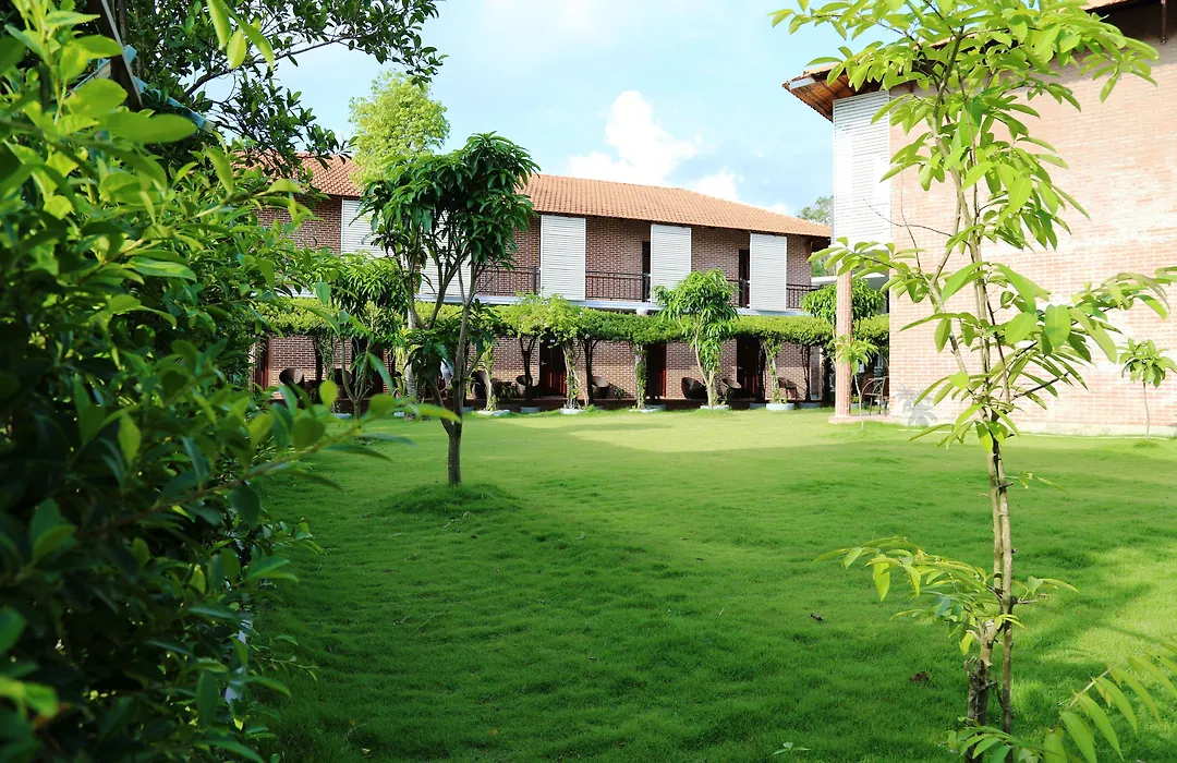 Countryside Garden Resort & Bar-1
