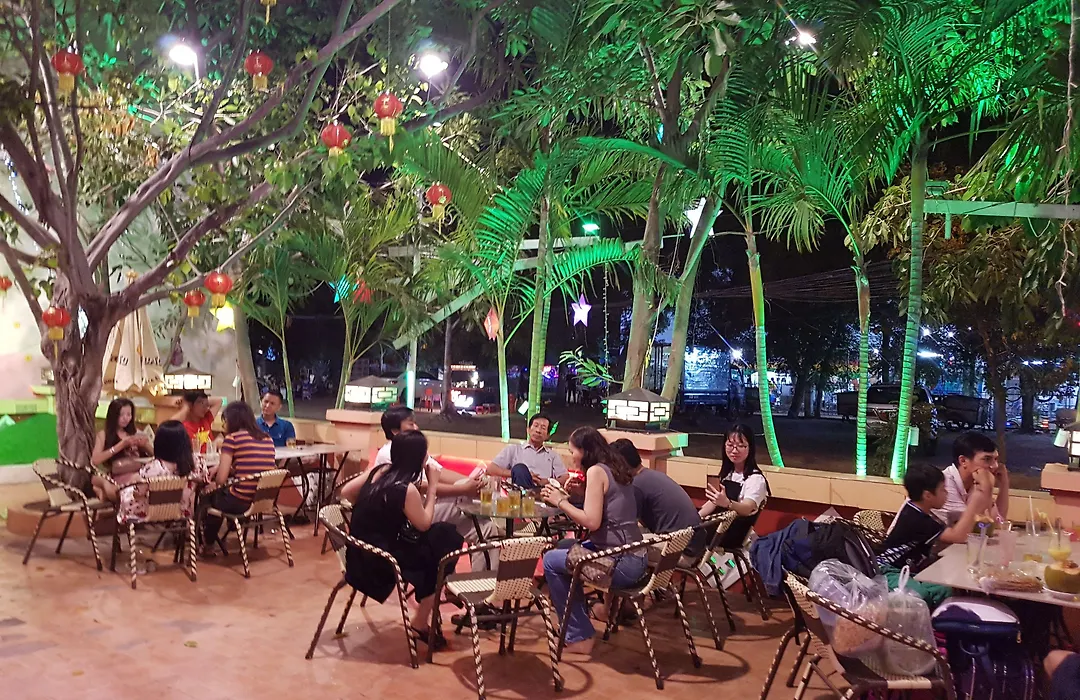 Nữ Hoàng Hotel-1