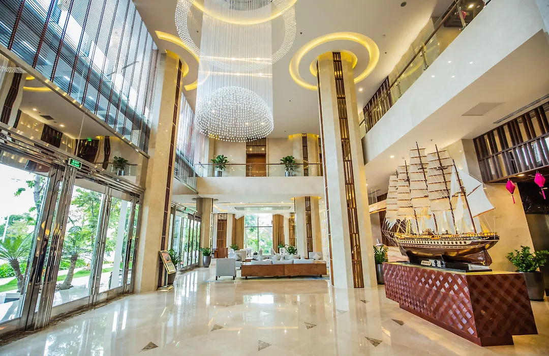 Central Luxury Hạ Long Hotel-1