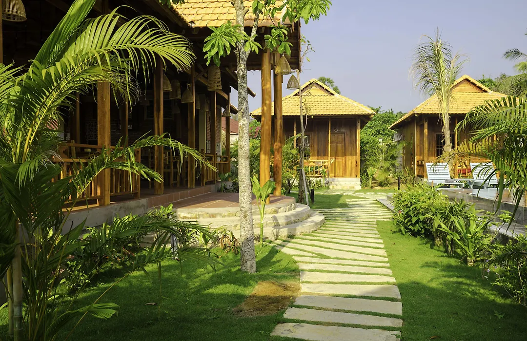 Island Lodge-1