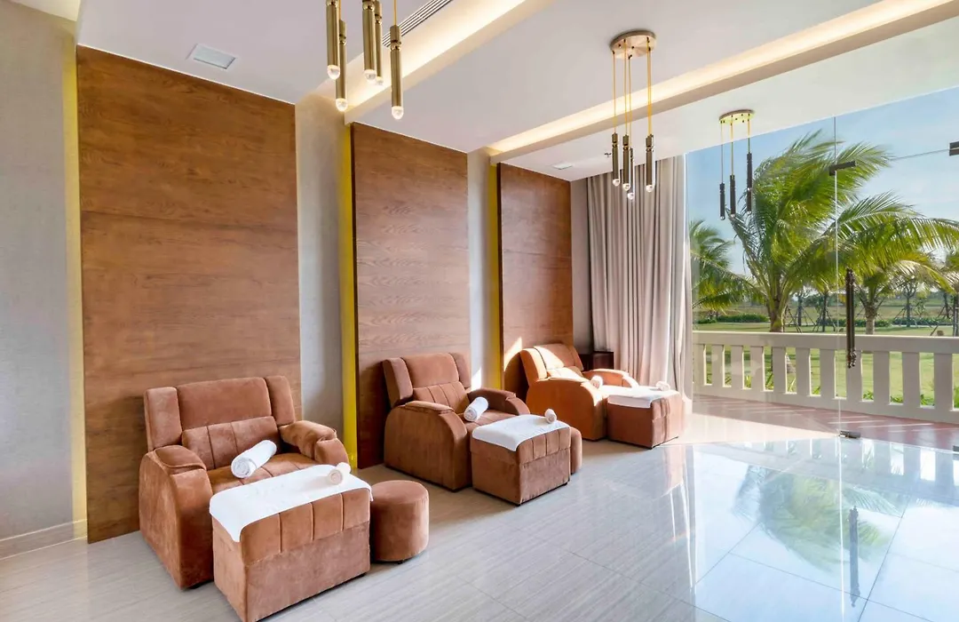 Vinpearl Cua Hoi, Affiliated By Melia-1