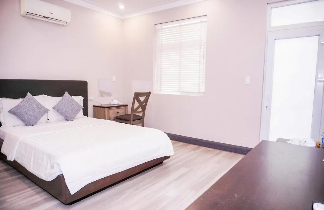 Ha Trinh Hotel-1