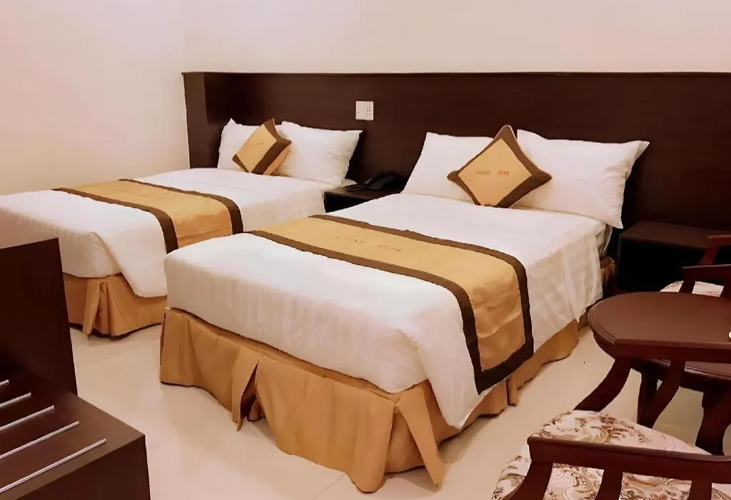 Lucky Star Hotel-1