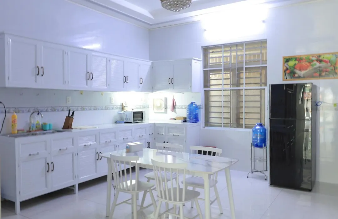 Nina Homestay - Phòng ban công view sông-1