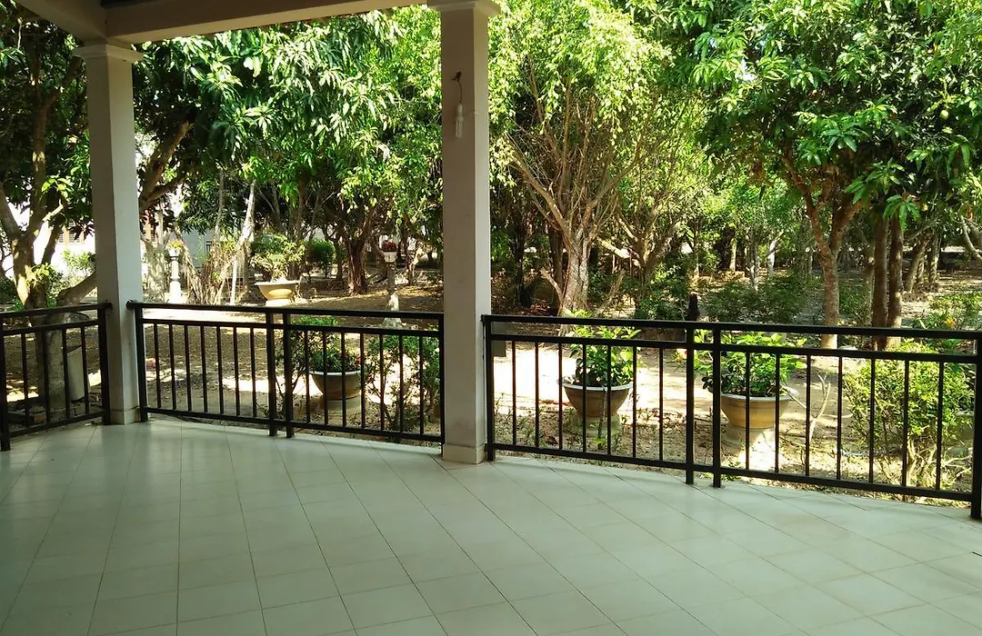 Long Chau Resort-1