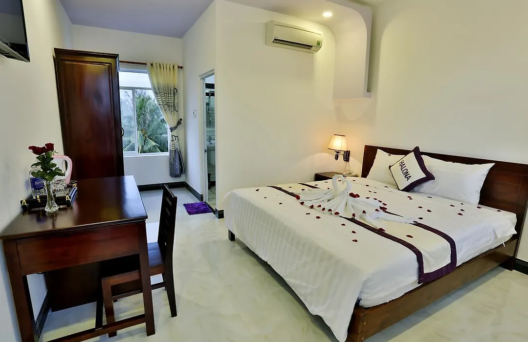 Halona Hotel-1