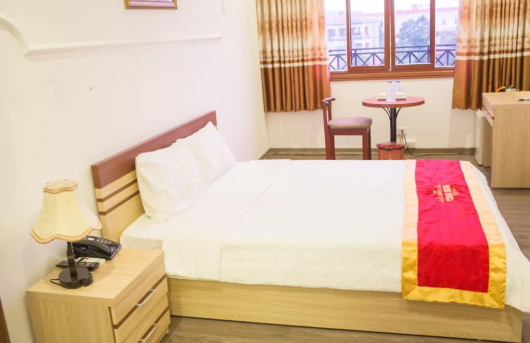 Canh Hung Hotel-1