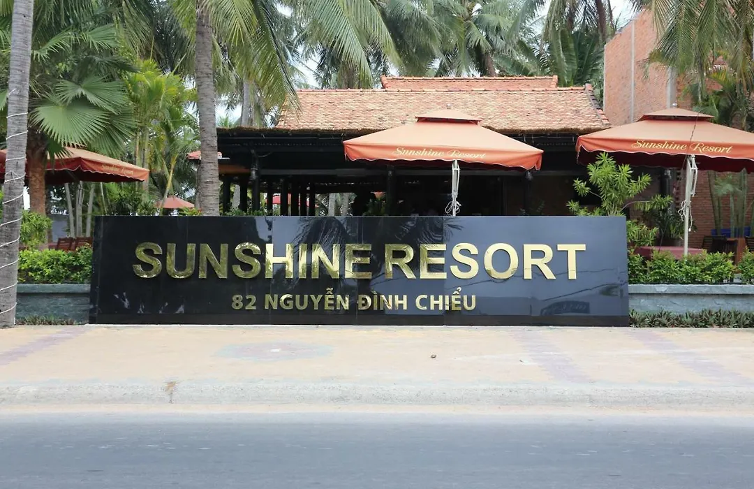 Sunshine Beach Resort-1