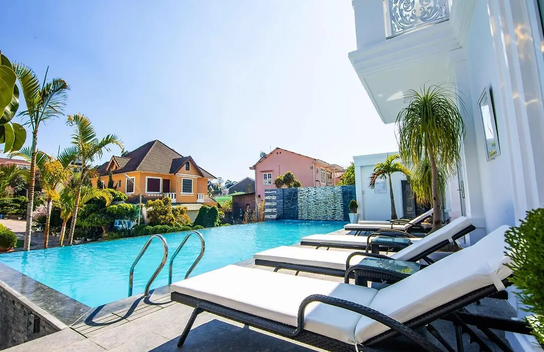 Villa Camellia-1