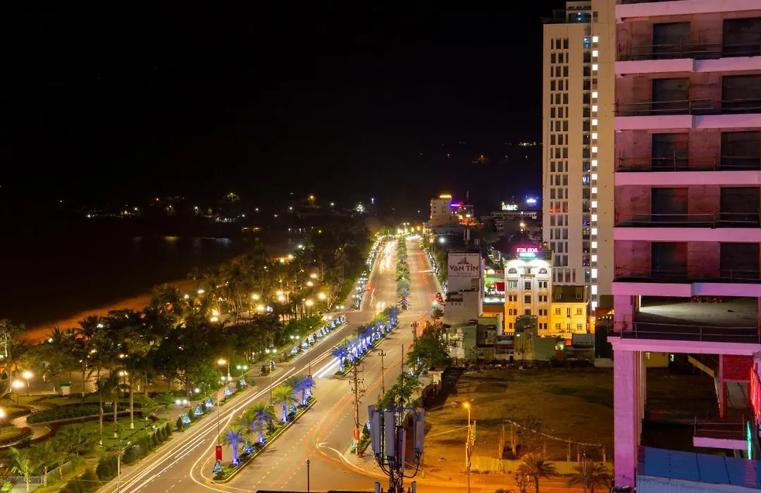 Money Fine Quy Nhơn - Khách sạn dát vàng-1