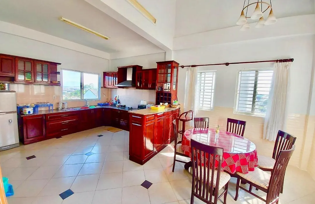 Vy House-1