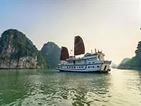 Dragon Pearl Junk Halong-3