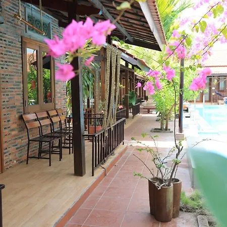 May Bungalow-3